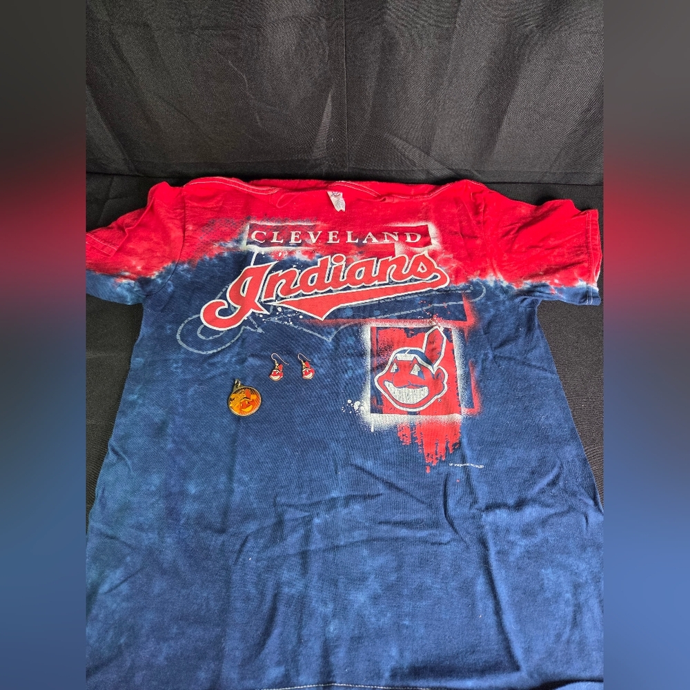 Cleveland Indians Red N Blue TieDye L Shirt & More
